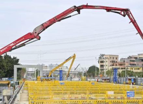 广州地铁八号线北延段首个车站主体结构